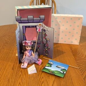 Madame Alexander Wendy’s Puppet Show